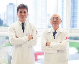 Ação da terapia com hormônio testosterona no homem e na mulher